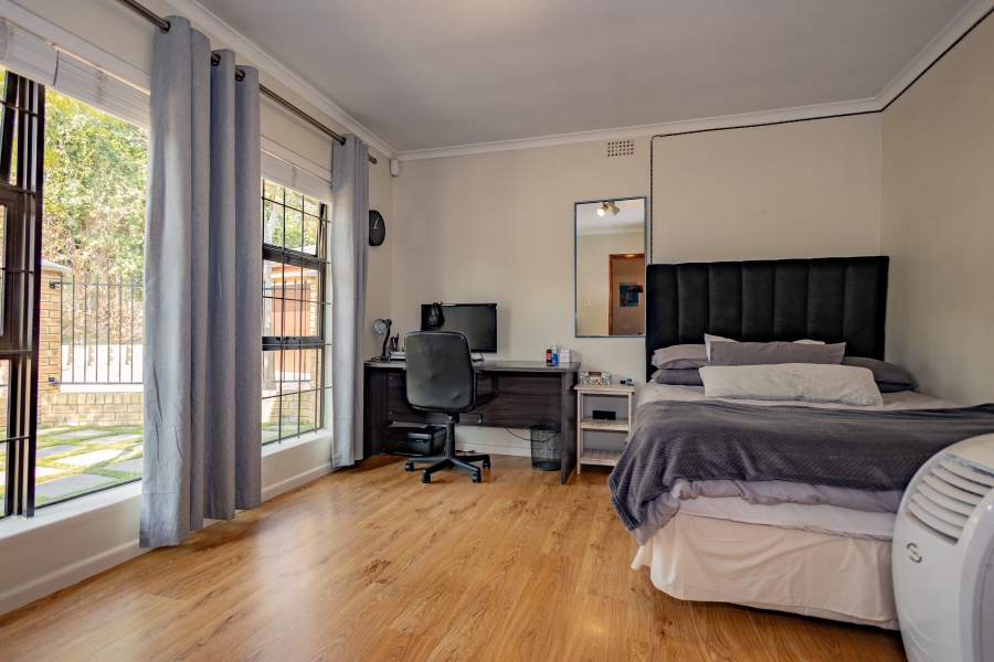 4 Bedroom Property for Sale in Kenridge Heights Western Cape